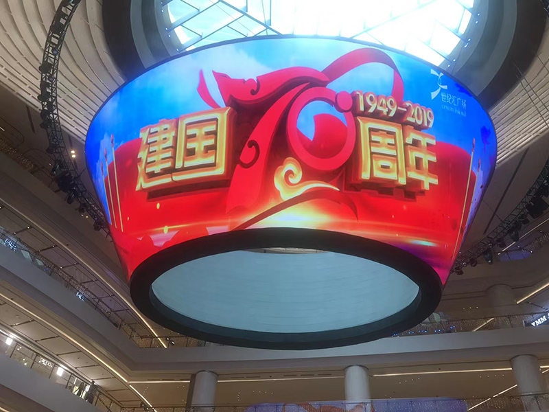 公司花20萬(wàn)裝修的會(huì)議室，竟被客戶吐槽‘像網(wǎng)吧’？高級(jí)感會(huì)議室的屏幕選擇秘訣”